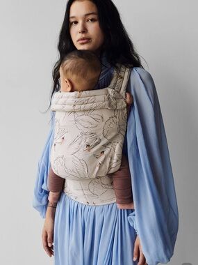 Artipoppe Swan carrier